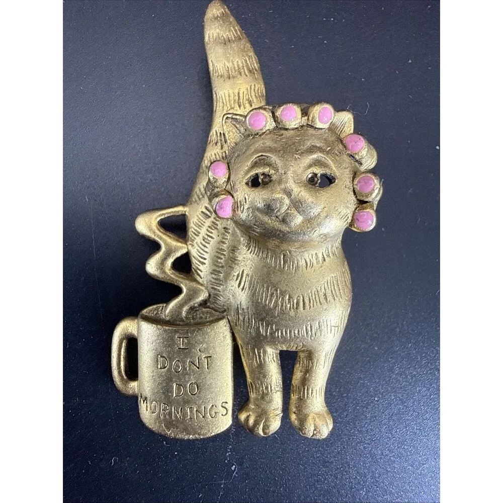 Vintage Signed Danecraft Gold Tone Cat “I Don’t Do Mornings” Brooch/Pin
